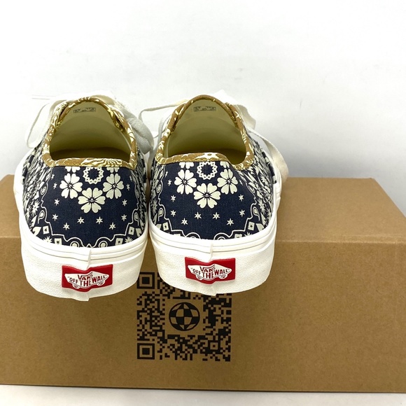 VANS Authentic VR3 Low Top Black Floral Canvas Women’s Size Sneakers VN0A4BX5QI… - Picture 6 of 11